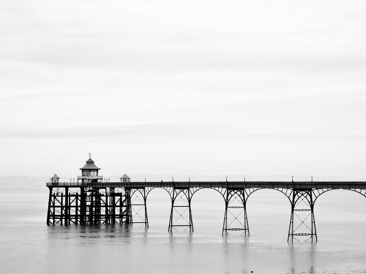 Ktuck_79's tweet image. Don’t bow down to PIER  pressure!! 

But, post a picture of a pier if you have one! 

#PhotographyChallenge 
#Pier