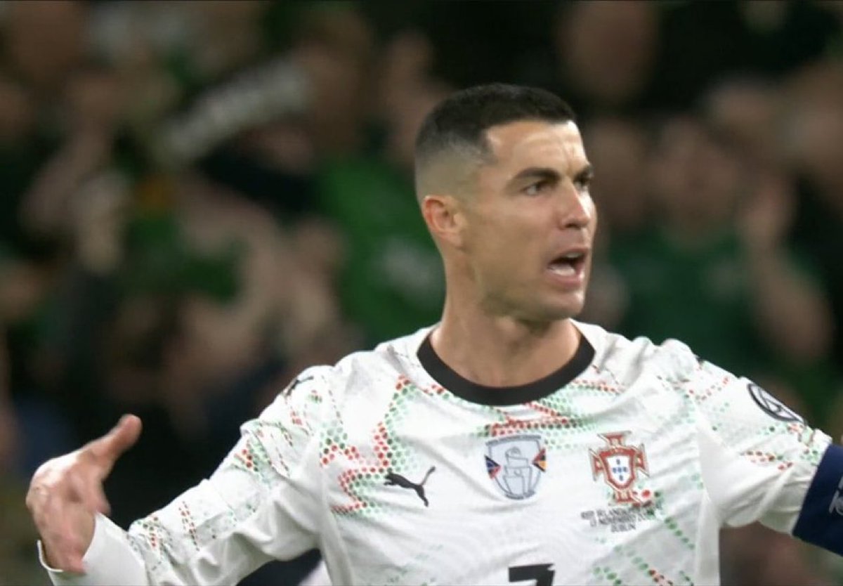 كريستيانو رونالدو يطالب اللاعبين بالتركيز