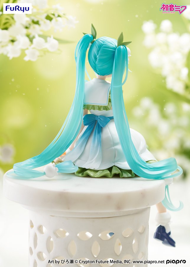 ＼ FURYU Prize News ／

HATSUNE MIKU designed by Pirose (<a href="/heripiro/">ぴろ瀬</a>), featuring a lovely design inspired by the Lily of the Valley flower, is becoming a Noodle Stopper Figure (Flower Fairy ーLily of the Valleyー)

⟢ Coming around May 2026! 

#HatsuneMiku