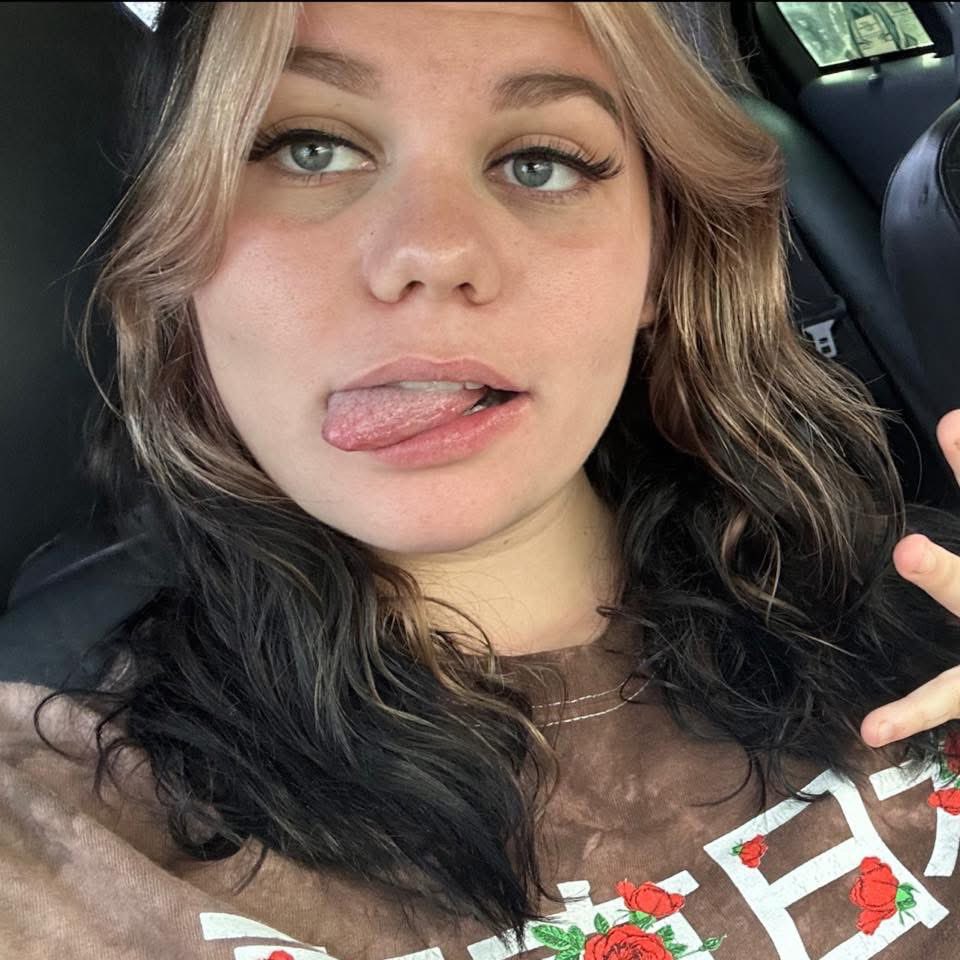 Karuptkillette's tweet photo. HMU for Content 😘😘 #PAWG #BBC #ONLYFANS #Nsfw https://t.co/3vpRhwgMVl