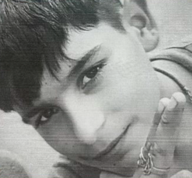 Ciro Benjamín Manzo tiene 13 años, desapareció el 2/11 en Puerto San Martín, Santa Fe. Vestía remera marrón, pantalón de fútbol rojo y chancletas blancas y negras. Se hizo la denuncia. Por favor avisar #Urgente a la policía local, o al☎️911   

#puertosanmartin #rosario #santafe