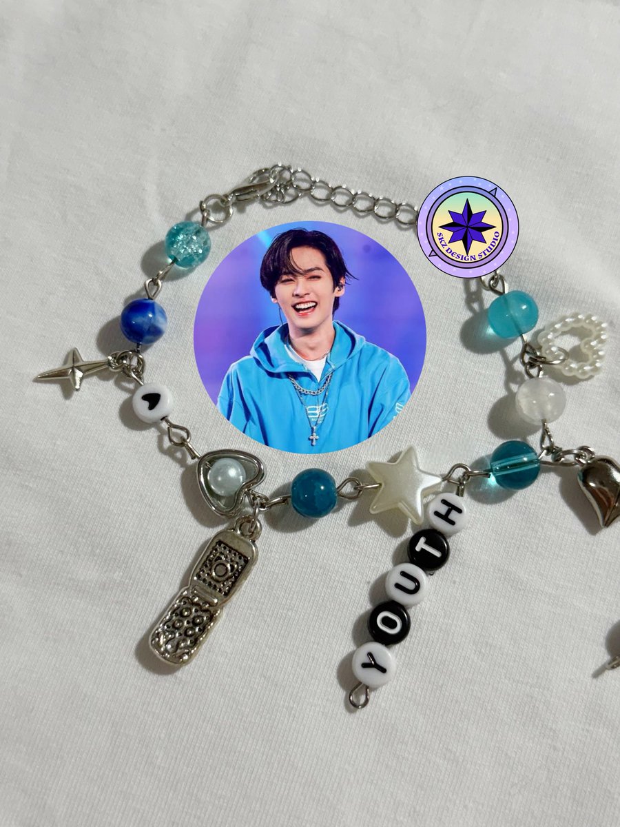 SkzDesignStudio's tweet photo. 🌹💙

#minsung #straykids https://t.co/qZ2JBCLbQb