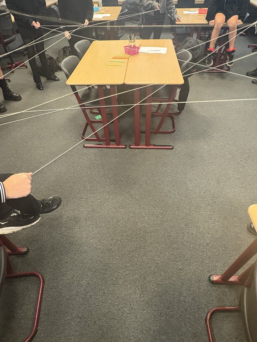 S1 had a great time making their own internet web and discussing how they use it every day 🌍🕸️👩‍💻