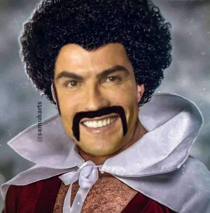 UN "perico" LE ESTÁ pegando en su madre al Gran Mr. Satán del "fulbo"!!... 😆 🤣... 🤌🙄