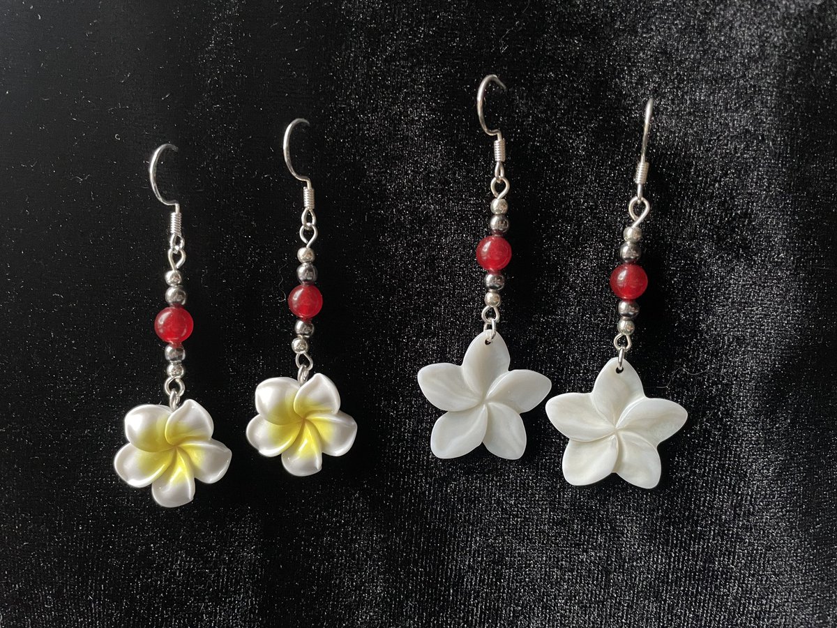 _guavie's tweet image. okay the nierrings (nier earrings) are live on et/sy! 🔗 below &amp;amp; in bio!