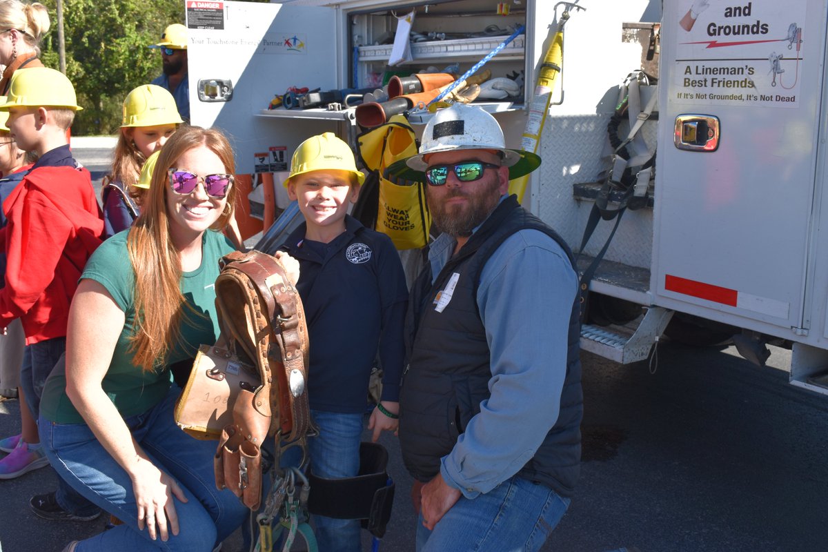 WRECCoop's tweet image. From safety equipment to utilizing a bucket truck, the kids got a firsthand look at what it means to be a lineman - and even got to see some of the gear up close!

We’re proud to support educational outreach and inspire the next generation. 💡#wreccoop