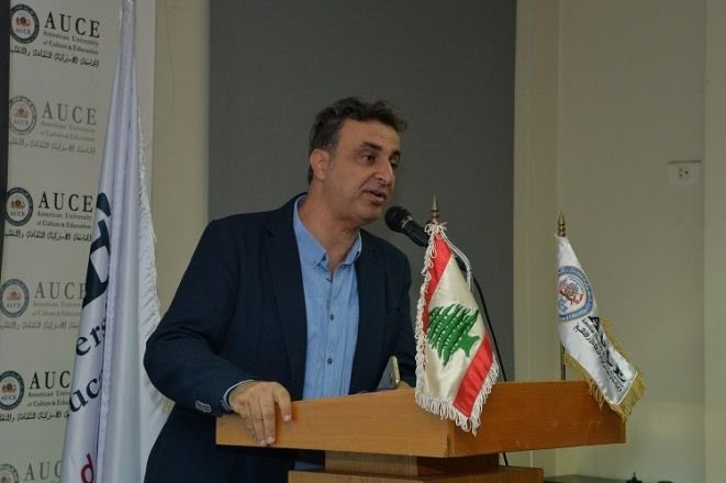 توقيف رئيس جمعية جاد جوزف الحواط واستضعافه هو الجريمة بحد ذاتها .
أدعو القاضي جمال الحجار مدعي عام التمييز الى اتخاذ موقف سريع بتوقيف كل من يسيء الى مقام الرئاسة الاولى من إعلاميين يعتبرون انفسهم فوق القانون ولا يعطون اي قيمة للنيابات العامة وقراراتها والا اطلاق جوزف حواط فوراً .