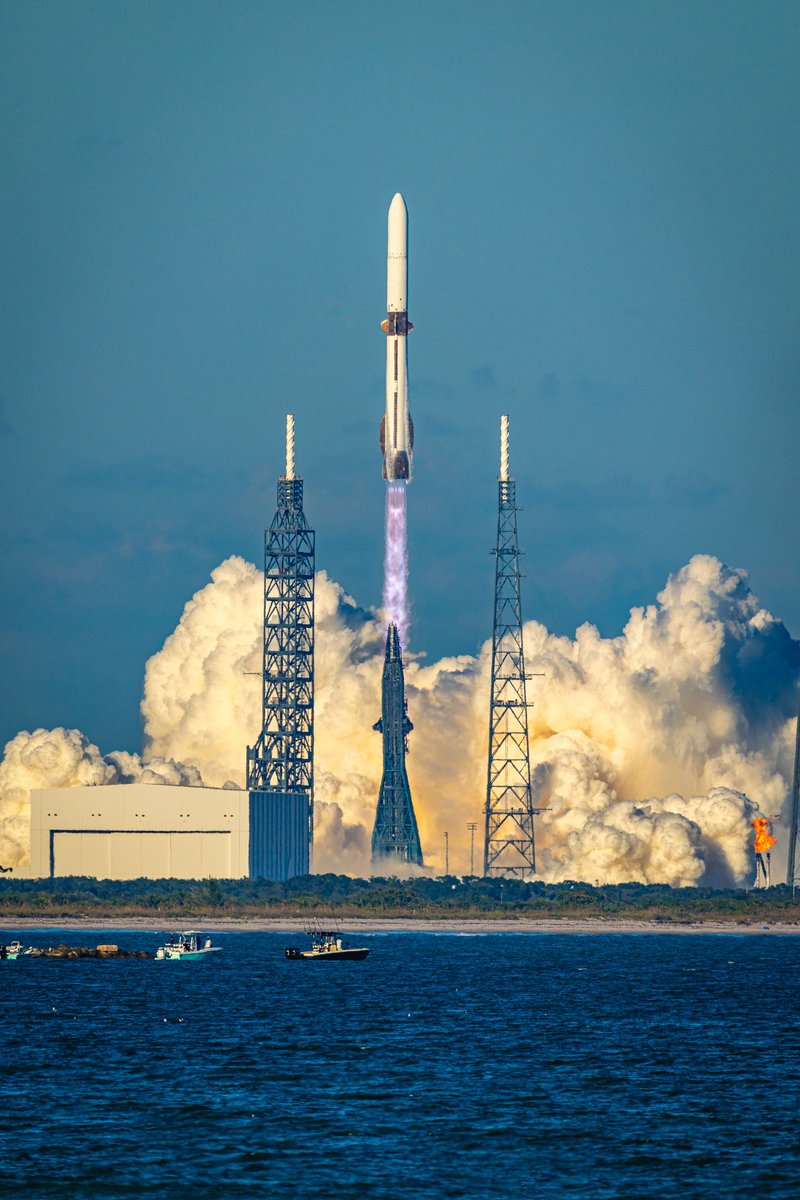 Alex G Perez tweet media