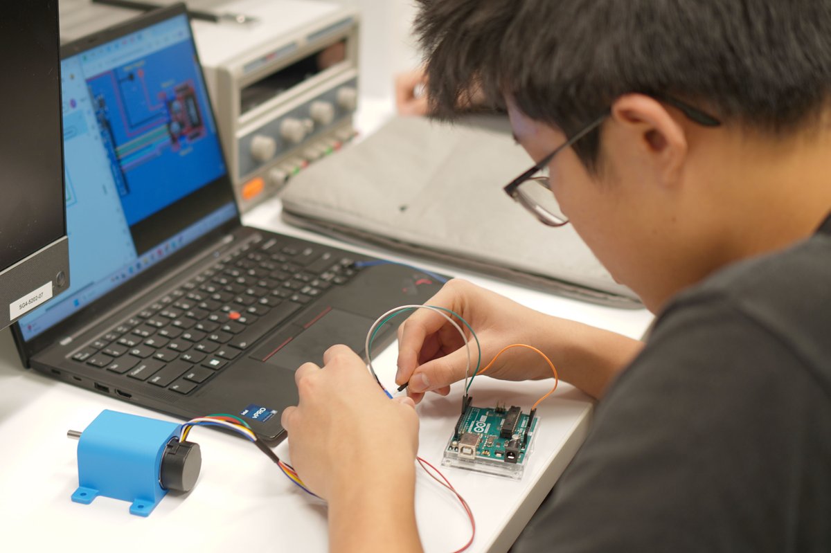 Every week, CPSE welcomes high school &amp; community college students to gain hands-on learning in engineering at our labs at <a href="/UatShadyGrove/">The Universities at Shady Grove</a>! 

While Faculty member Dr. Tiglao and Faculty Assistant Matt Schuyler, provide guidance, these projects are student-led and student-driven!