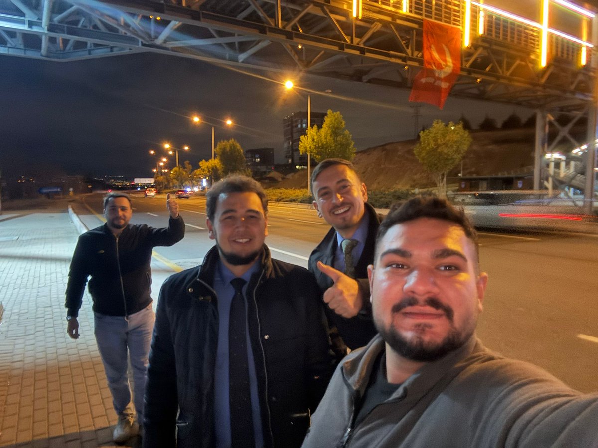 Cadde cadde, sokak sokak..
Bu gece Ankara'nın dört bir yanında Yeniden Refah rüzgarı esiyor!