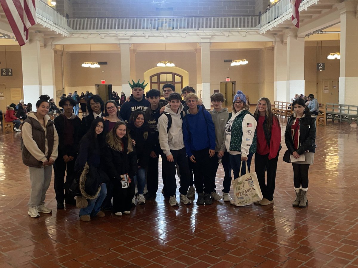End of a great day! Thank you <a href="/EllisIsland/">American Family Immigration History Center</a> <a href="/OSchoolsPR/">Oceanside School District #OSD_NY</a> <a href="/MitchBickman/">M Bickman</a>