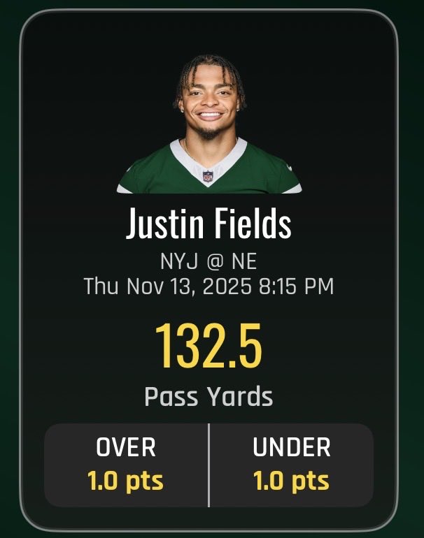 Justin Fields at 132.5 pass yards on Iso Fantasy tonight… he’s gone 200+ in 3 of his last 4 👀