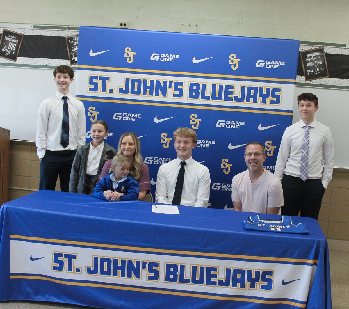 Elwer commits to Furman, looks ahead to final St. John’s season delphosherald.com/elwer-commits-… <a href="/elwer_cameron/">Cameron Elwer</a> <a href="/DSJBasketball/">Delphos St. John's Boys Basketball</a>