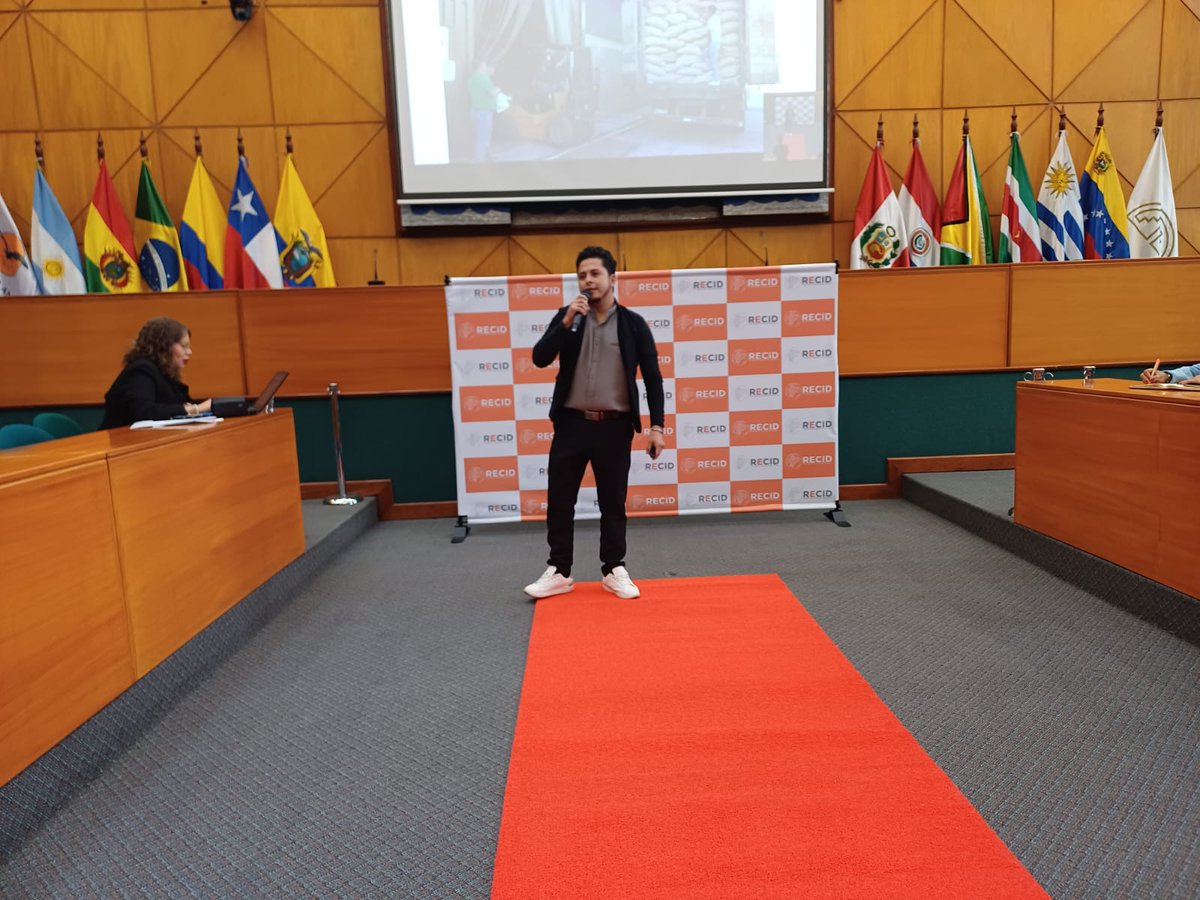 Heifer Ecuador tweet media