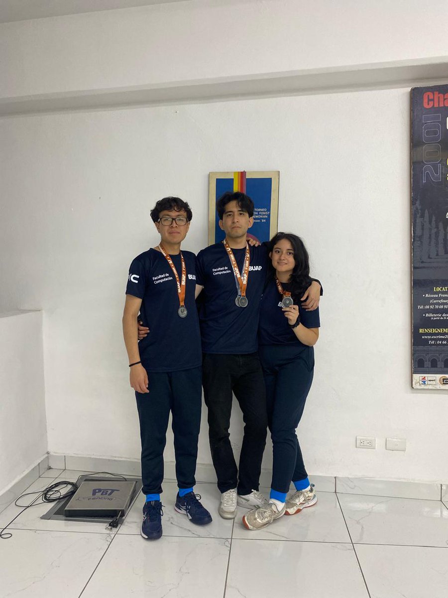 buap_fcc's tweet image. 🤺 ¡Orgullo FCC! 🎉
Nuestros estudiantes destacaron en esgrima, sumando 3 medallas para la BUAP:
🥈 Jorge Mauricio Sandoval – Sable
🥉 Jorge Mauricio Sandoval  – Espada
🥉 Marina Daniela Cortés – Espada
🥉 Samuel Fernando Tapia – Florete
👏 ¡Felicidades por su entrega 
#buap