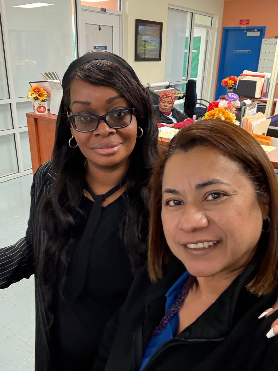 MDCPSSci's tweet image. A big THANK YOU 🙏 from our family to our Administrators representing our beautiful @MDCPS. 

We could not do this without you. ❤️

#YourBestChoiceMDCPS 

@AileenVega123 @WendyForteza @DaneMDCPS @NestorEMarcia @MDCPSSTEAM @AcademicsMDCPS @alexsantoyo75