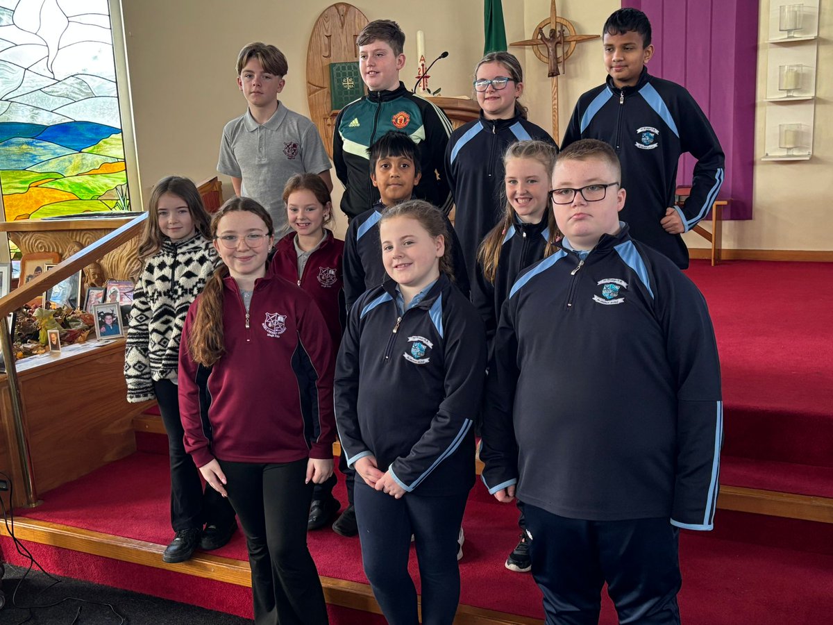 stmarysnsLK's tweet image. HUGE well done to St Mary’s NS and @CMoyross Community Choir on their collaboration performance of "Dreams". Also huge congratulations to our own Lillian and Jayden for their amazing solos 💙😍🎶 #SingYourHeartOut #CommunitySpirit #TogetherIsBetter