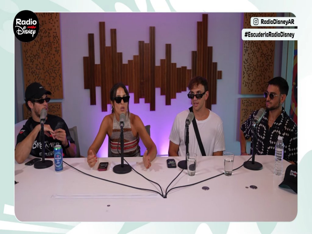 ZZNoficial's tweet image. La #EscuderiaRD de la #FormulaS prendio el Stream de #RDArgentina para contar sus Expectativas y sus Objetivos de cara a las proximas Carreras 🏁 youtu.be/k4EoqJ4hC7E 🎙 @AleAMartinez @Agus_Bernasconi @JoseGimenezZapi @BautiMascia