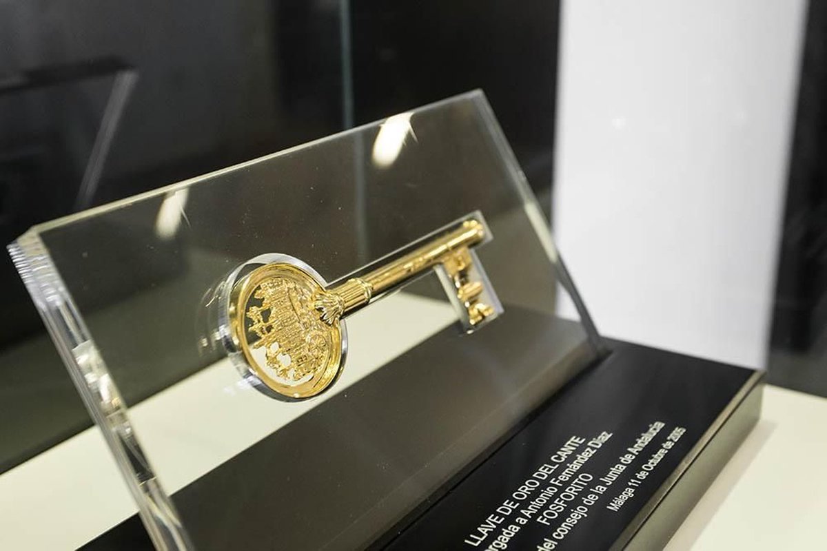 Con Fosforito se va uno de los mejores artistas que ha dado la historia de este país. Artista integral. DEP. 🕊️🖤