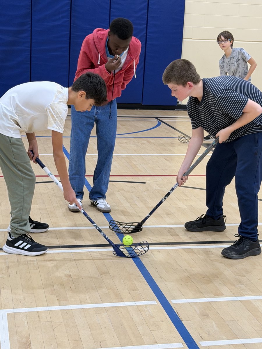 Fall means Junior Canucks Floor Hockey deliveries to hundreds of BC Schools!  Let's Play!  #jrcanucksfloorhockey #bcschools  <a href="/Canucks/">Vancouver Canucks</a> <a href="/Canucksforkids/">Canucks For Kids Fund</a> <a href="/SportForLife_/">Sport for Life</a>