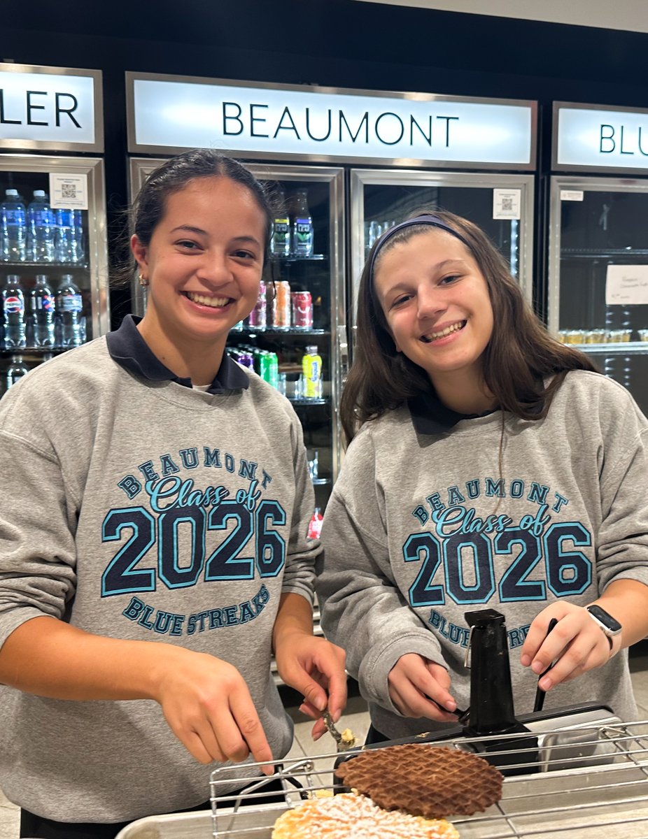 The Italian and Culinary Clubs brought creativity to this week’s meeting as they whipped up different pizzelle recipes together! Nothing beats good company and homemade treats.