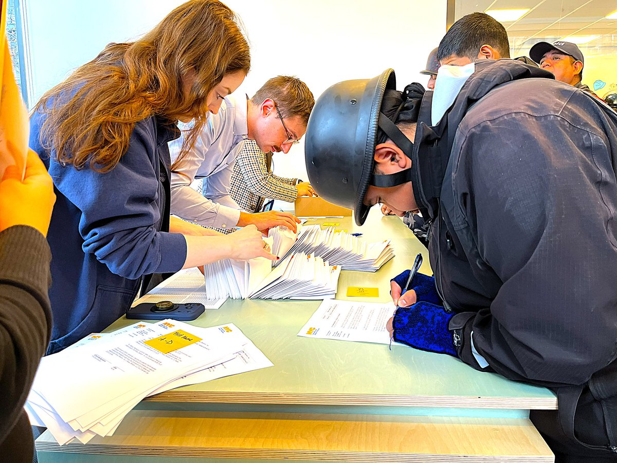 workersjusticep's tweet image. Relay deactivated hundreds of deliveristas for choosing safety over profits. Today, those workers received $200K through a major settlement. Huge thanks to @helloDCWP Comr Mayuga for being such a labor champion. Next step: pass Int1332 so no worker is unjustly deactivated again.