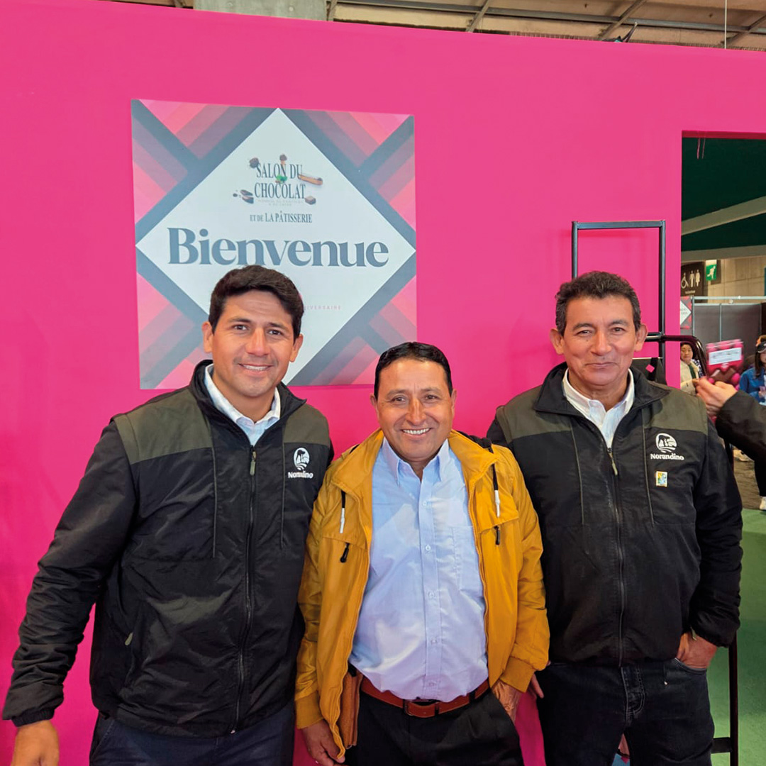 PROGRESO3's tweet image. Como parte del plan de acción del Proyecto “Productos del Bosque”, PROGRESO acompañó la participación de la Cooperativa Norandino en el Salón del Chocolate de París.

📌 Actividad ejecutado por PROGRESO, @AVSFlatam  @Norandino, con el financiamiento de la @AFD_es