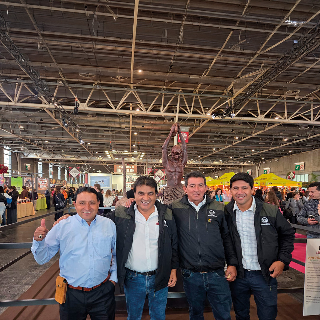 PROGRESO3's tweet image. Como parte del plan de acción del Proyecto “Productos del Bosque”, PROGRESO acompañó la participación de la Cooperativa Norandino en el Salón del Chocolate de París.

📌 Actividad ejecutado por PROGRESO, @AVSFlatam  @Norandino, con el financiamiento de la @AFD_es