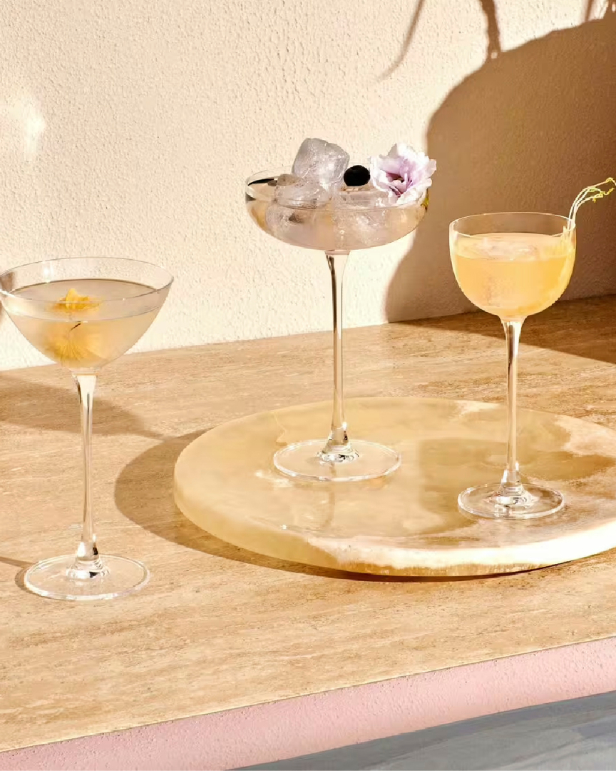 munozboschsl's tweet image. Catálogo de Promociones de Otoño a un -24% de DTO, con las copas para coctails Savage, elaboradas con maestría, que destacan por sus siluetas nítidas, elegantes y sofisticadas. Diseñadas por el reputado Rémy Savage. f.mtr.cool/tjxnsiyjuz

#savage #copas #coctail #coctel