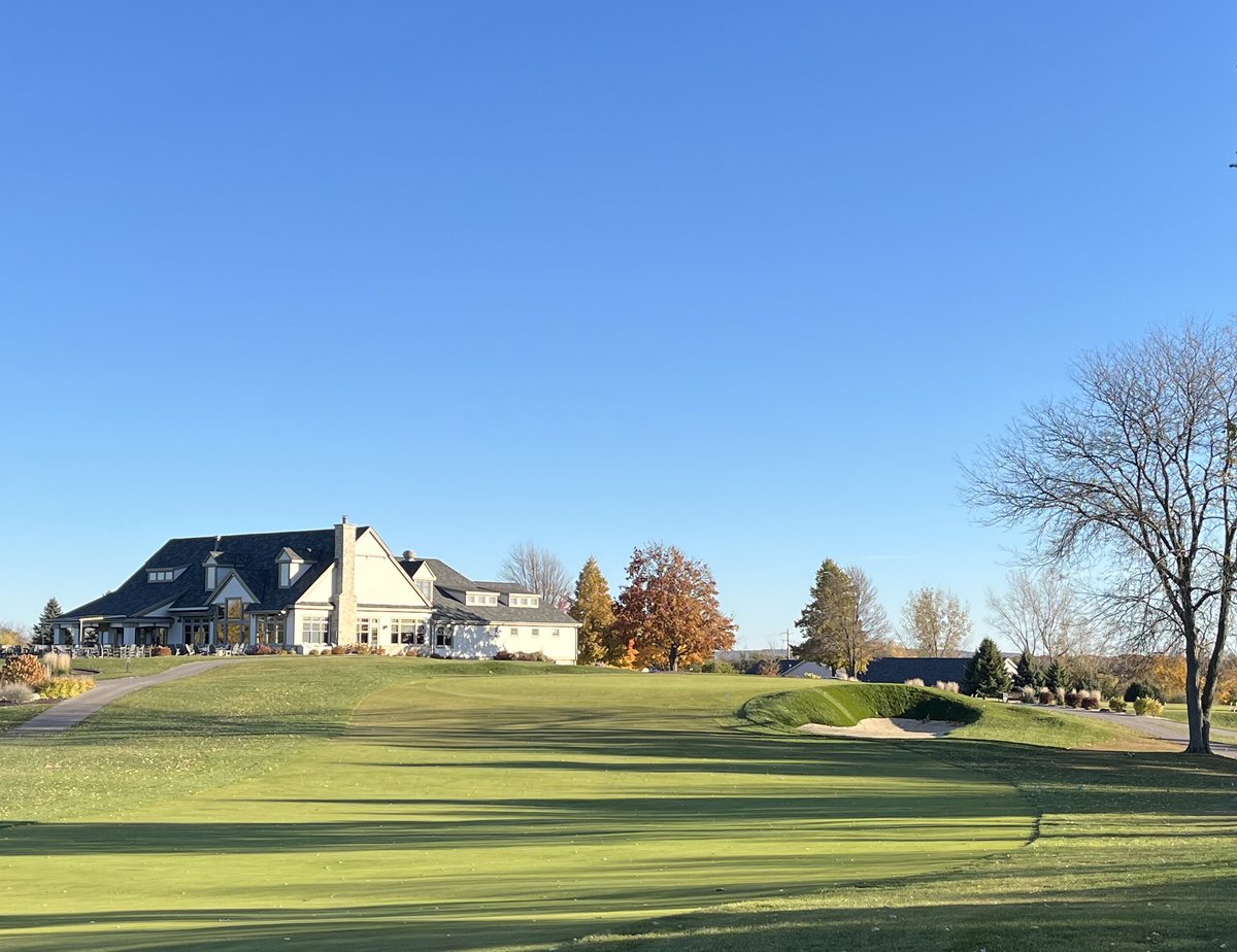 The back nine bunker work at the Donald Ross-designed Oconomowoc Golf Club was buttoned up this week. Thanks to the membership's support and excitement (one even used the word "stunning"). Hollenbeak is ahead of schedule by completing the bunkers on the fourth hole.