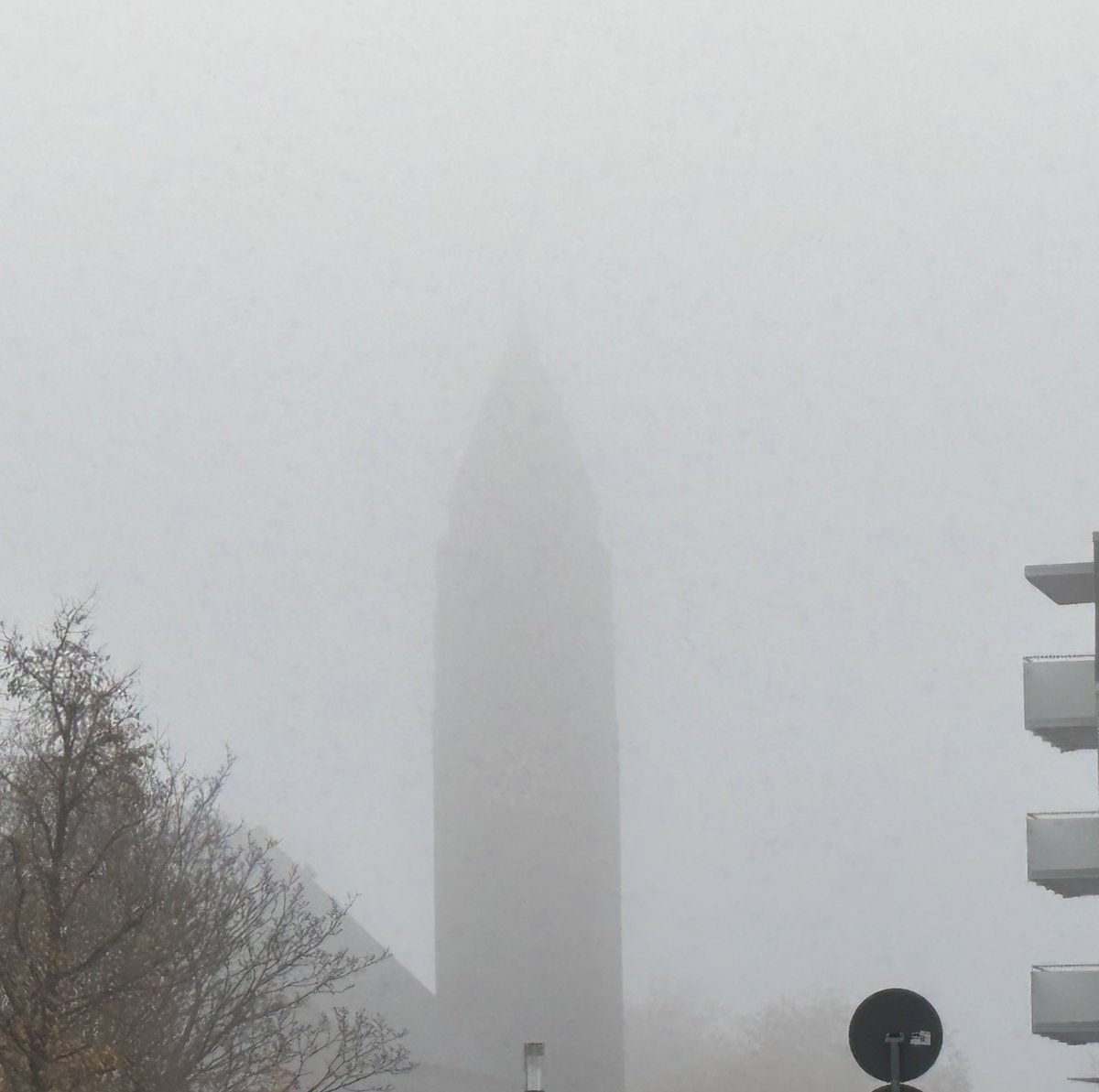 fynn_oder_so's tweet image. local church tower looking like a #SleepToken album cover