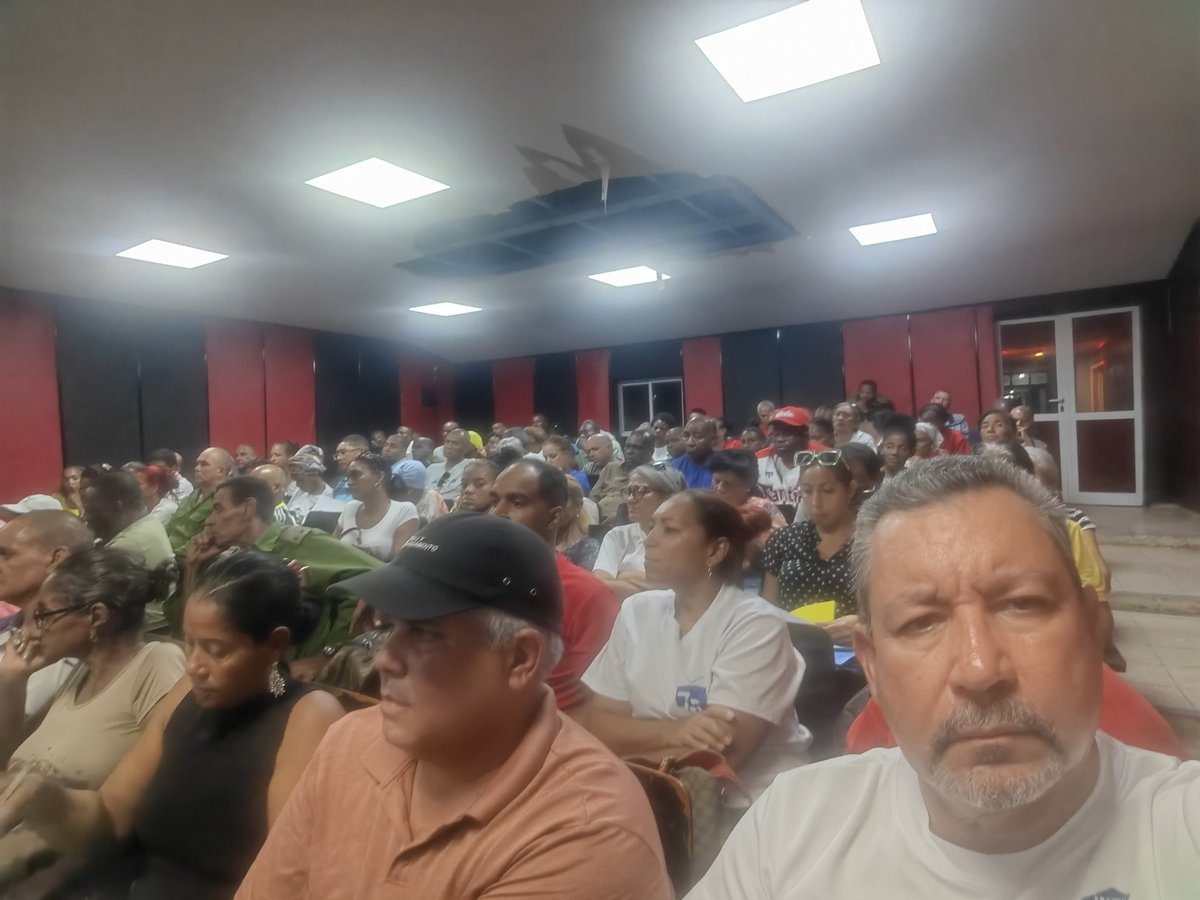 Participamos en el #CDM #SantiagoDeCuba, presidido por la miembro del Secretariado del CCPCC, Yudit Rodríguez, el #VPM Jorge Luis Tapia y las autoridades de la Provincia, dónde se evaluó, la satuación actual de los principales servicios y las perspectivas #UnidosXCuba #INRHCuba