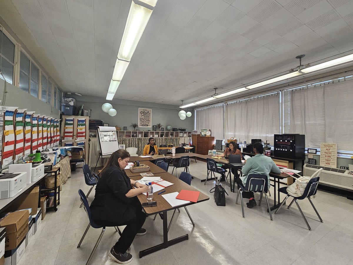 TheresaHamiton's tweet image. .@NIETteach we practice what we teach. It is so exciting when school leaders are able develop their skills by engaging in skill building aligned to instructional leadership best practices. 
@ladazhaford 
@Tangischools 
#TheNIETDifference