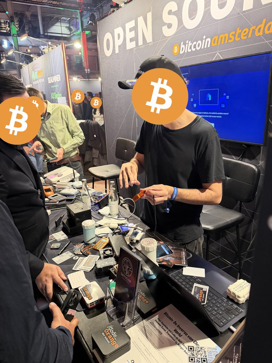 CodeOrangeDevs's tweet image. Meet us again tomorrow at the @BitcoinConfEUR Open Source Hub 🙌