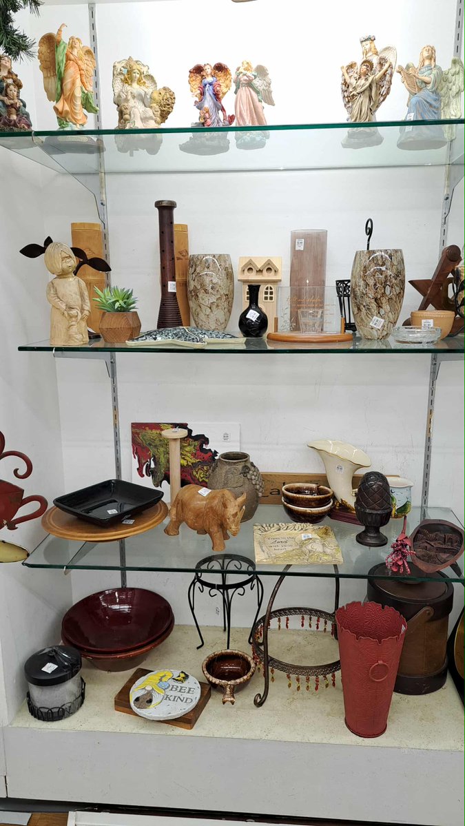LT_Thrift's tweet image. Don&apos;t miss the 50% off Housewares, Home Decor &amp;amp; Furniture Sale at all locations!🦃🪑🍽️ 11/13-11/15🍂

𝑰𝒕𝒆𝒎𝒔 𝒔𝒉𝒐𝒘𝒏 𝒇𝒓𝒐𝒎 𝒐𝒖𝒓 𝑺𝒐𝒖𝒕𝒉 𝑻𝒂𝒎𝒑𝒂 𝒔𝒕𝒐𝒓𝒆. 𝑆𝑜𝑚𝑒 𝑒𝑥𝑐𝑙𝑢𝑠𝑖𝑜𝑛𝑠 𝑚𝑎𝑦 𝑎𝑝𝑝𝑙𝑦.  #thrift #thriftingcommunity #hospicethrift