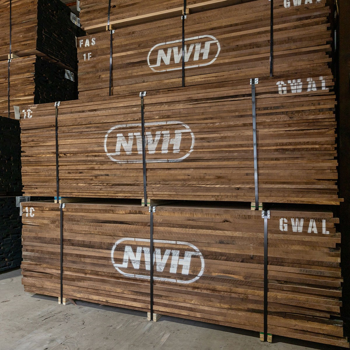 Rich. Refined. Responsibly sourced.🌳 

NWH Glacial Walnut is harvested from regions where cooler climates initiate slow growth for deeper color. Each board represents our commitment to sustainable sourcing, precision grading, and quality.

View grades: bit.ly/47EU5YS