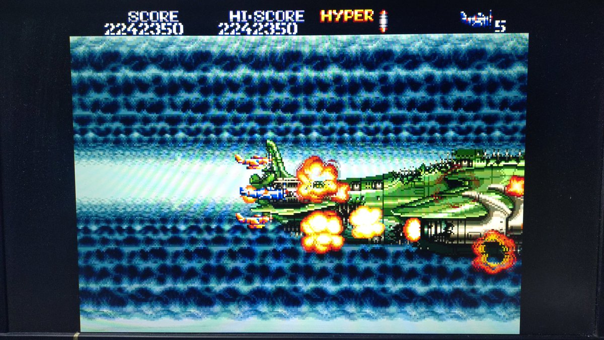 moetarou7's tweet image. P-47II MD 難易度HARD
スコア更新!2,242,350点。
1面中ボスでのボム撃ち＋張り付きが完璧なら雑魚を1機多く出せる。その分上乗せ。
敵の撃ち漏らし0なのでもう10点の破壊可能弾で多少スコア変動する程度。
NORMALならHARDより多く雑魚出せる分225万は行けると思う
#P47 #ジャレコ #シティコネクション