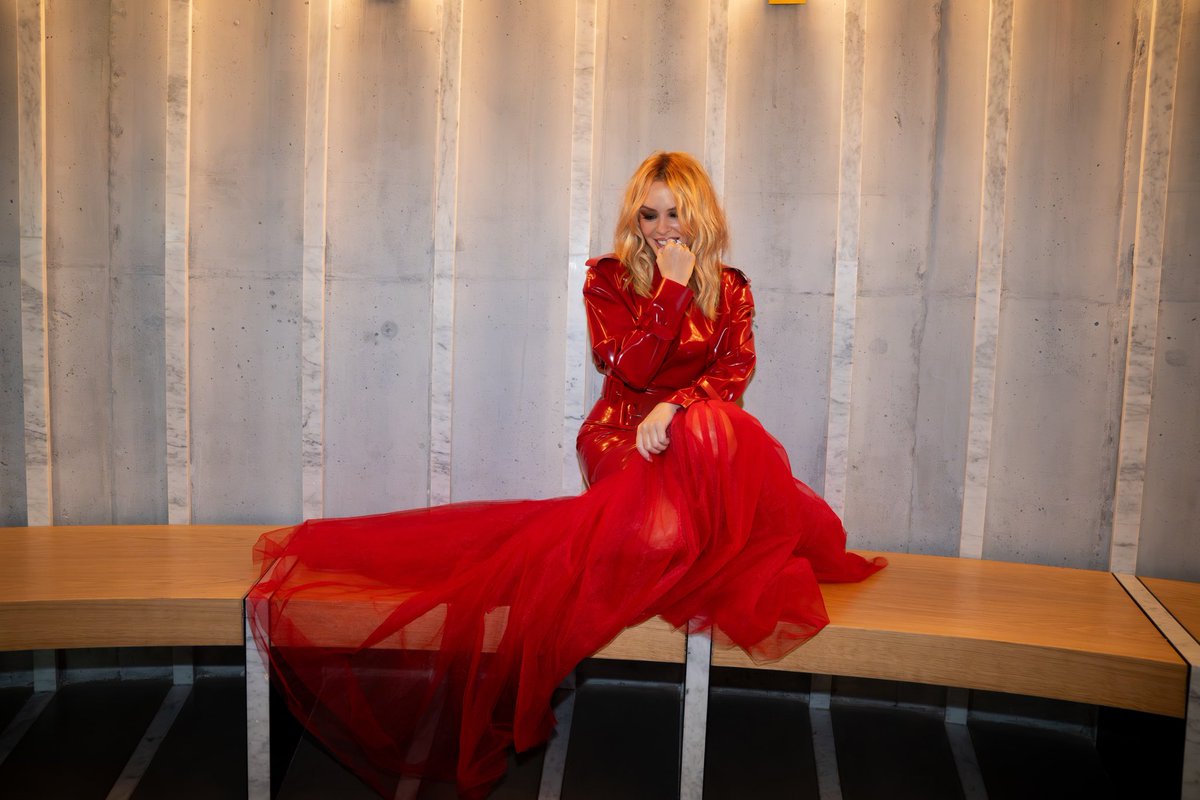 Kylie Minogue tweet media