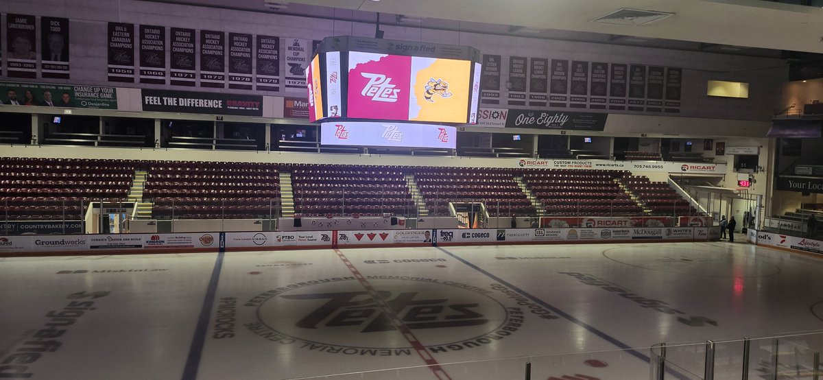 Hanging out in the old stomping grounds tonight. 

#OHL