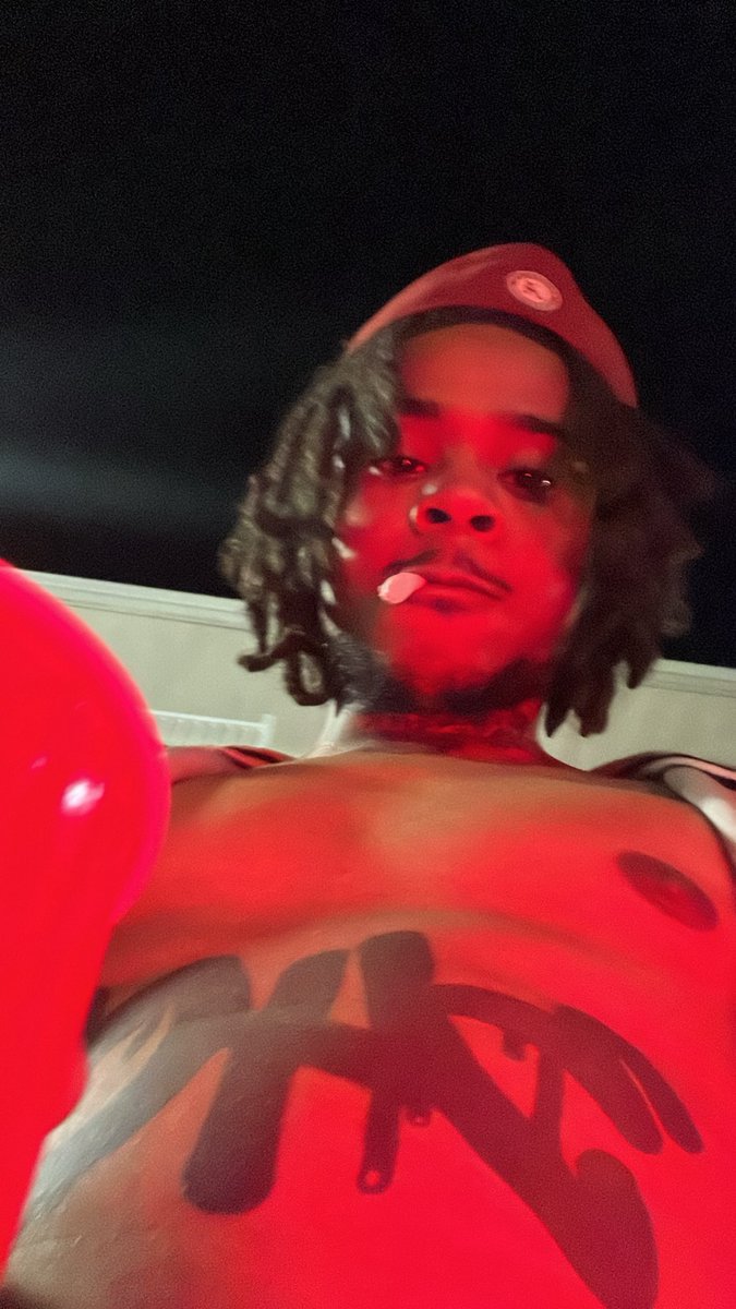 sxxncere's tweet image. Thought I was the only one 🚨