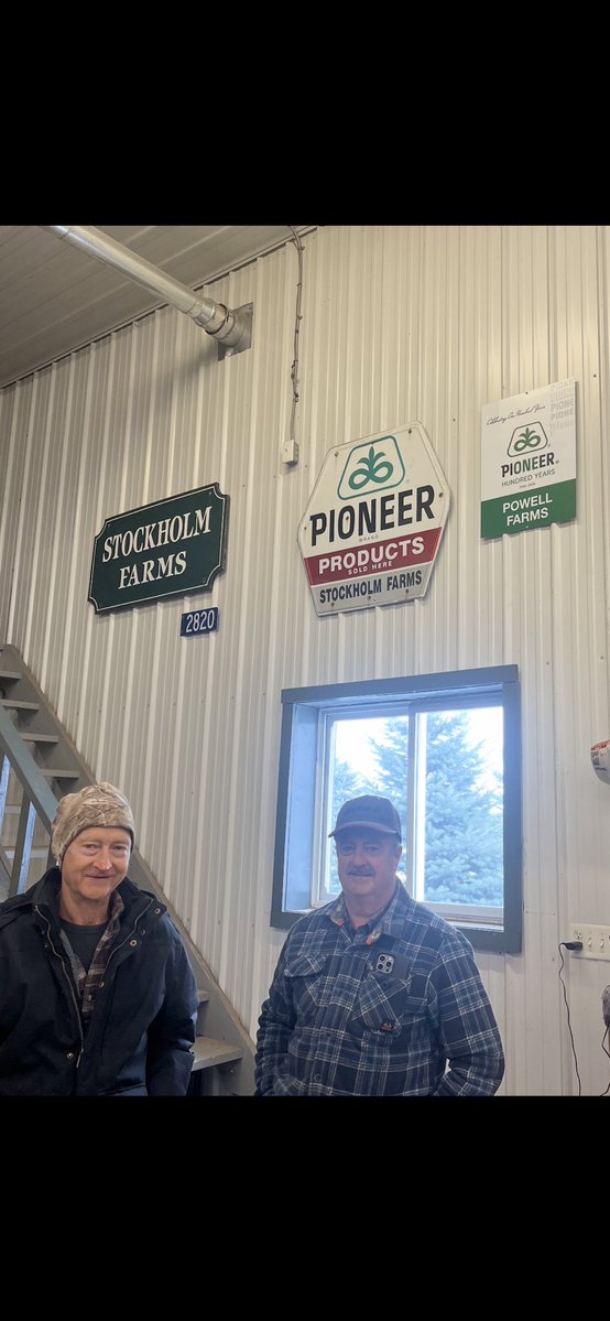 ScoutingFields's tweet image. Back in the 80&apos;s and 90&apos;s these fellas were a Pioneer dealership with there Dad Vern. Part of the #pioneer 100 anniversary. Thanks Powells for all that you&apos;ve done with @PioneerSeedsCA &amp;amp; Reesor Seed and Grain over the years.@CarterKing97 @Cheech_Cheech @KrisCarberry