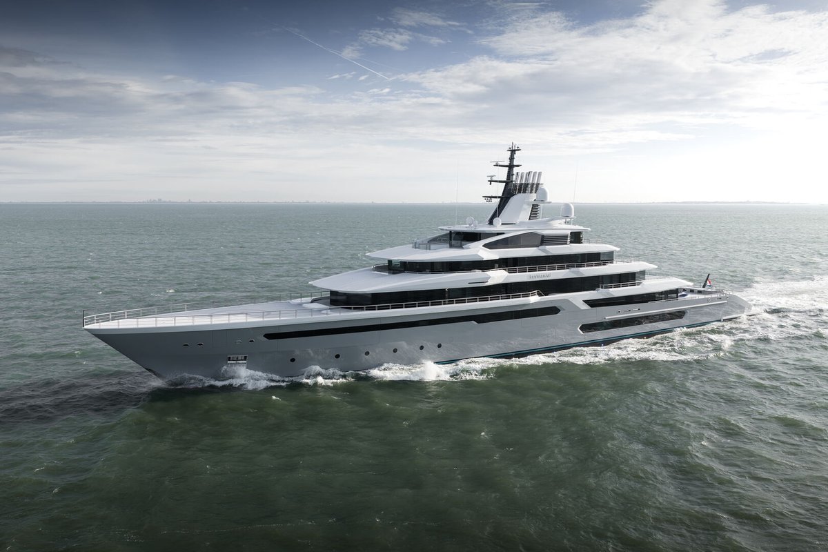 SteamInvHelper's tweet image. 🤡 Now you finally know where all those Steam Market fees went

Gabe Newell has just taken delivery of his new 111-meter superyacht “Leviathan” (boatinternational.com/yachts/news/oc…).

Half a billion dollars, a gaming room with 15 PCs, two full racing sim rigs, a dedicated research lab for…
