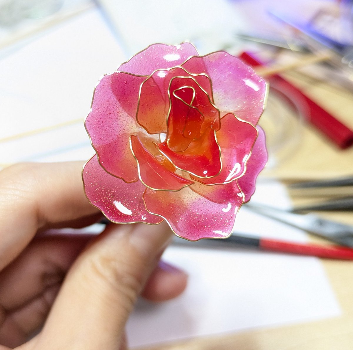 手作りの鍛造バラ、鉄のバラ、金属製のバラ、鍛造鉄のバラ、スチールの