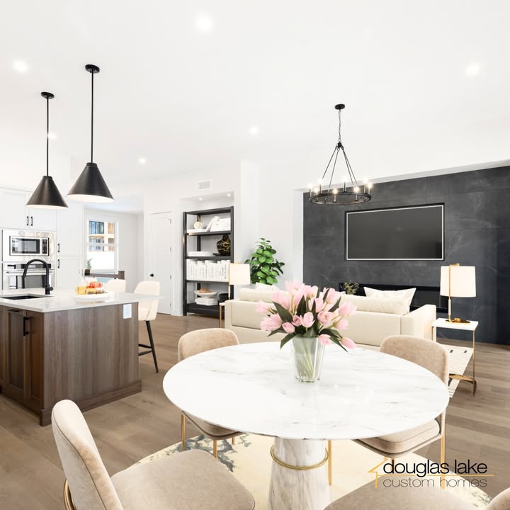dlchokanagan's tweet photo. From Vision Board to Front Door 🚪
Bring your Pinterest dreams, magazine pages, and must-haves. We’ll bring the team to build them.
Let’s make it real: https://t.co/sBe0TRvEUC
#DreamHomeBC #BuiltYourWay #DouglasLakeHomes #CustomHomeExperts #DLCHStyle https://t.co/VD62zoQqPv