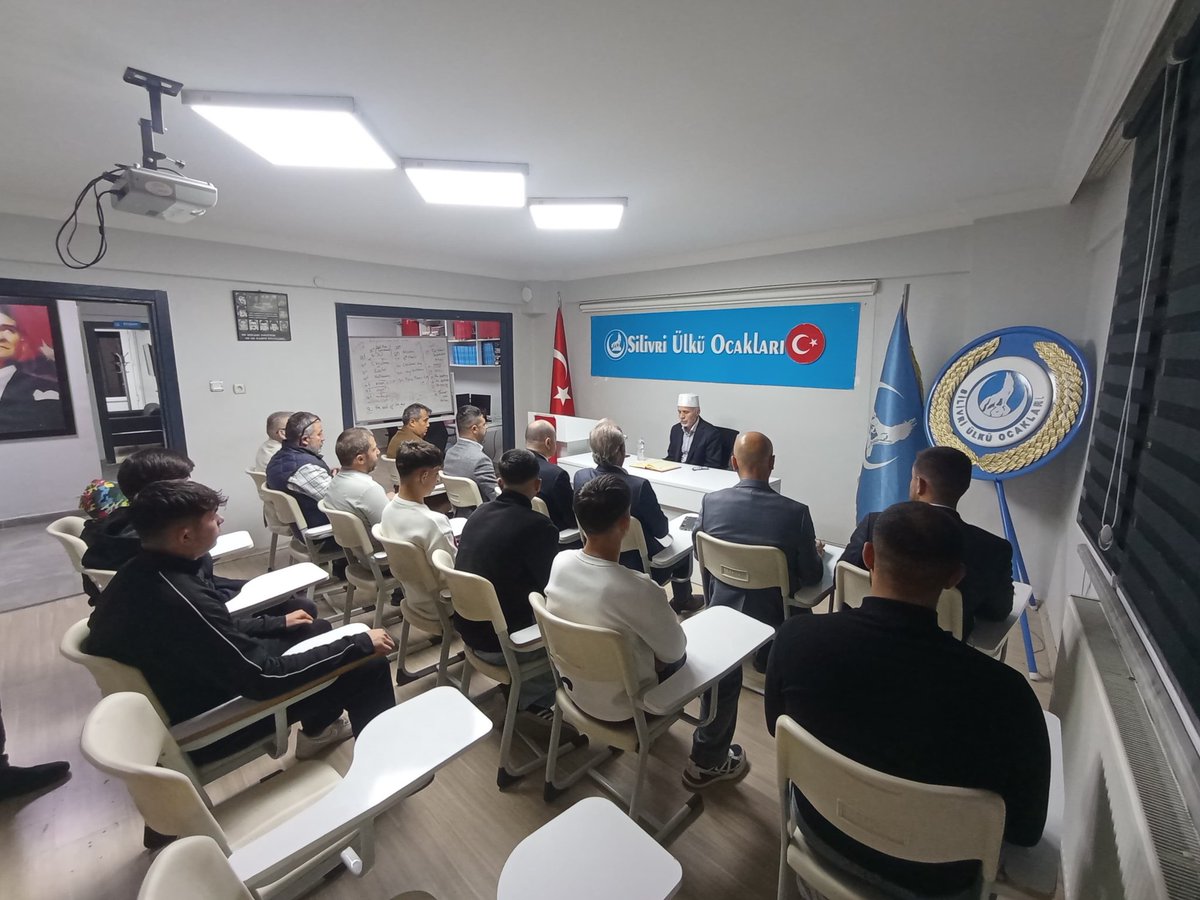 Silivri Ülkü Ocakları olarak, Silivri Milliyetçi Hareket Partisi İlçe Başkanı Hakan Bakmaz ve yönetiminin katılımları ile Kur'an-ı Kerim tilaveti gerçekleştirdik, Okunan Kur’an-ı Kerim, başta Peygamber Efendimiz Hz. Muhammed Mustafa (S.A.V.) olmak üzere,