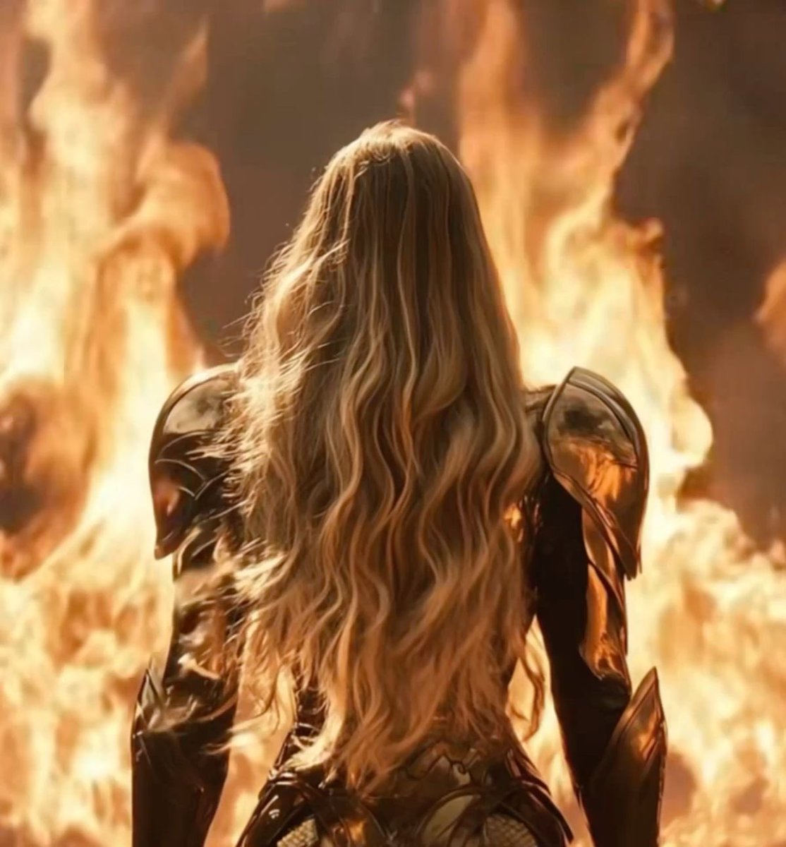 20 Kasım 2025 - Akrep Yeniayı ❤️‍🔥

Ben bir şeyi istiyorsam, mutlak suretle alırım…
Lakin ne zaman savaşacağını ve ne zaman savaşmayacağını bilen kazanır.

#astroloji #astrology #akrepyeniayı