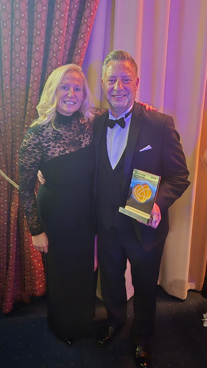 Our CE Louise Norman awarding <a href="/HamiltonParkRC/">Hamilton Park</a> the ROA / RCA Owners’ Racecourse of the Year trophy at tonights <a href="/RCAShowcase/">RCA Showcase</a> 🏆

Recognising a team that consistently delivers a top-class owners’ experience. 

Huge congratulations to Ashley Moon and to all the team! 👏🐎