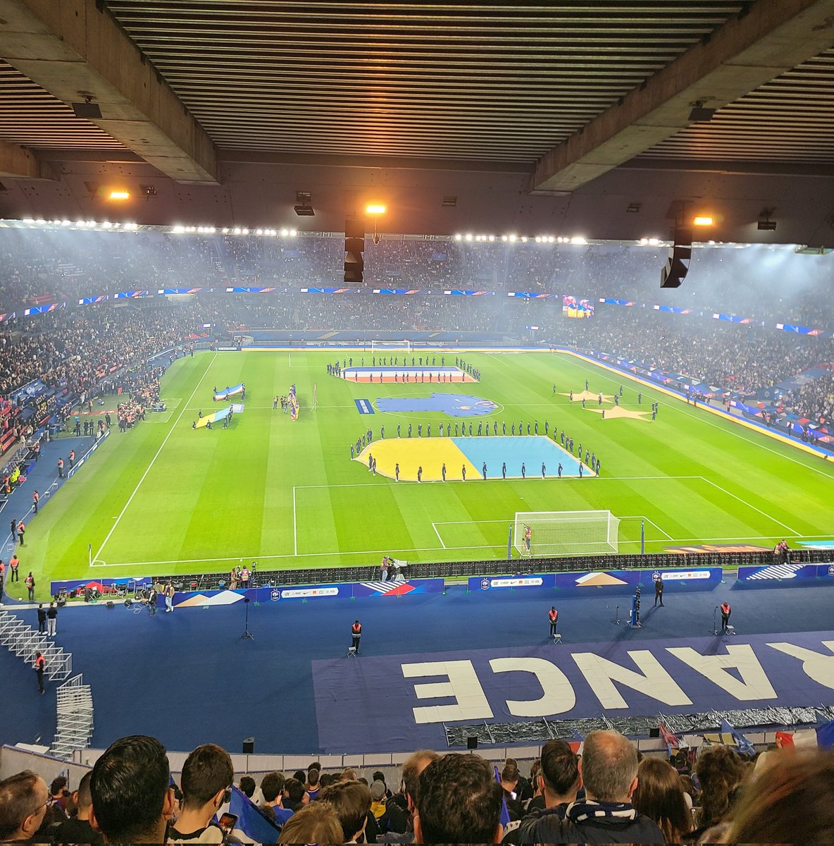 J'ai vu un but de notre Hugo national je suis heureux 🥹

💙🤍❤️