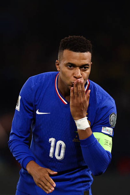 Kylian Mbappe, kariyerinde 400 gole ulaştı.