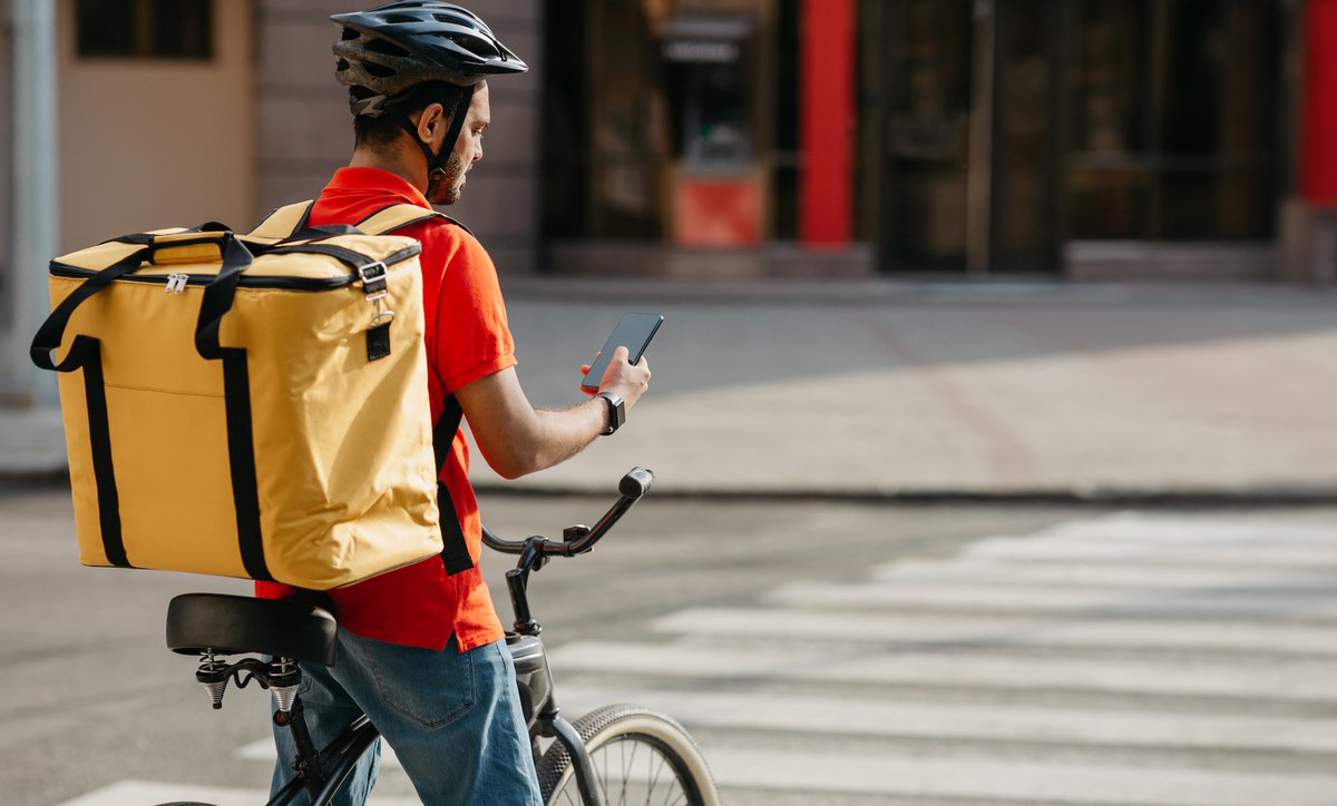 El trabajo digital abre oportunidades y conecta a millones con mercados globales, pero no elimina la informalidad ni la precariedad laboral.

El #InformeRegional2025 de <a href="/PNUDLAC/">PNUD América Latina y el Caribe</a> analiza esta doble cara de la tecnología:

go.undp.org/wXf